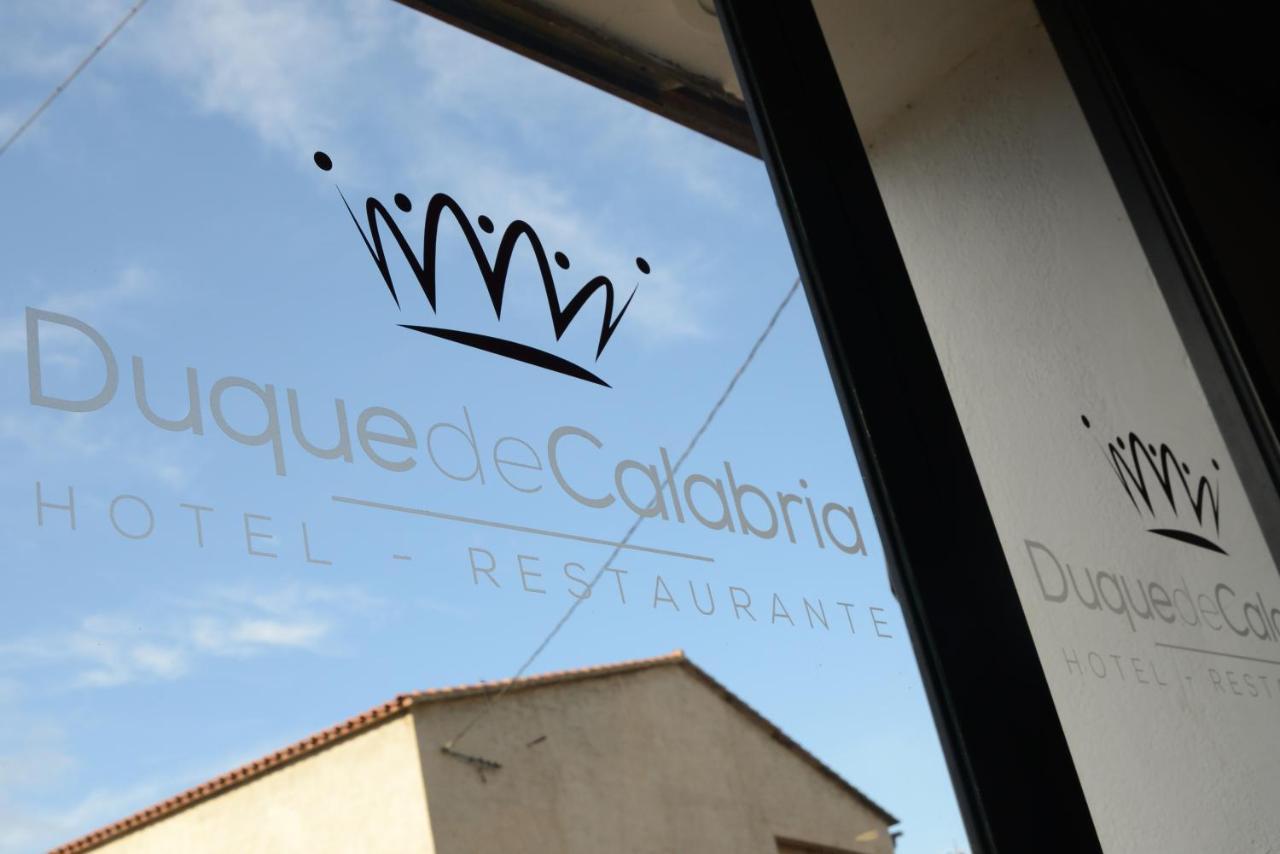 Hotel Duque De Calabria Manzanera Exteriör bild